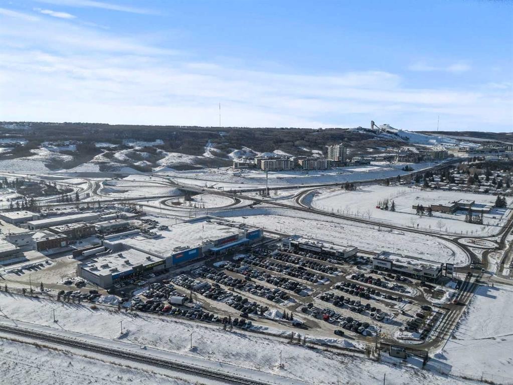 3804 62 Street Nw, Calgary, AB - Outdoor With View