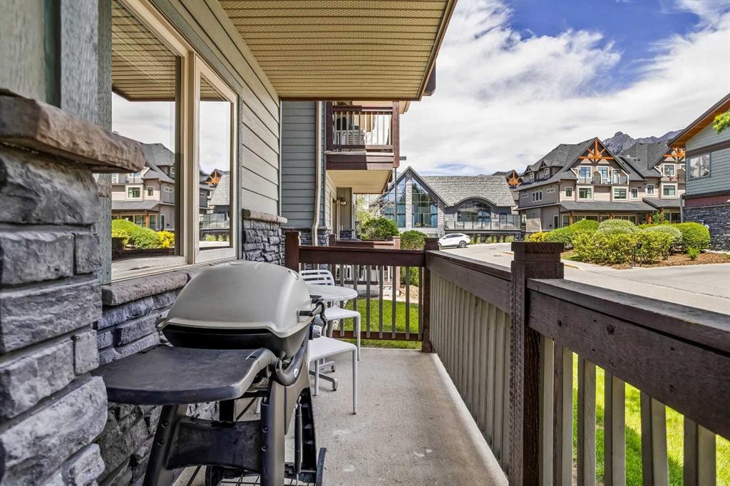 106-107 Montane Road, Canmore, AB - Outdoor