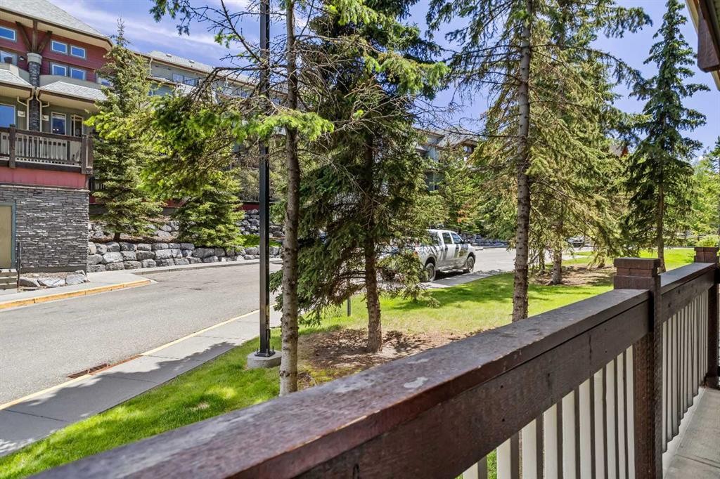 106-107 Montane Road, Canmore, AB - Outdoor