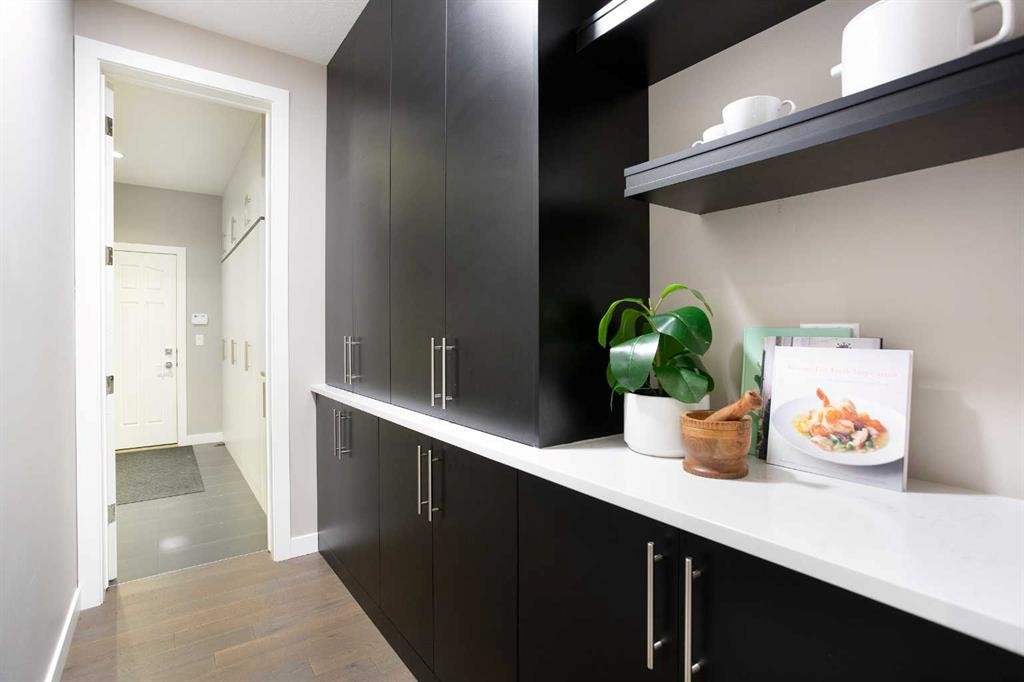 79 Cranarch Terrace Se, Calgary, AB - Indoor Photo Showing Other Room