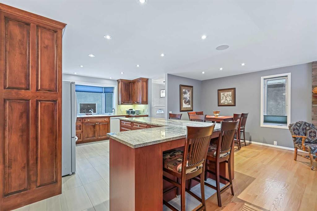 13119 6 Street Sw, Calgary, AB - Indoor