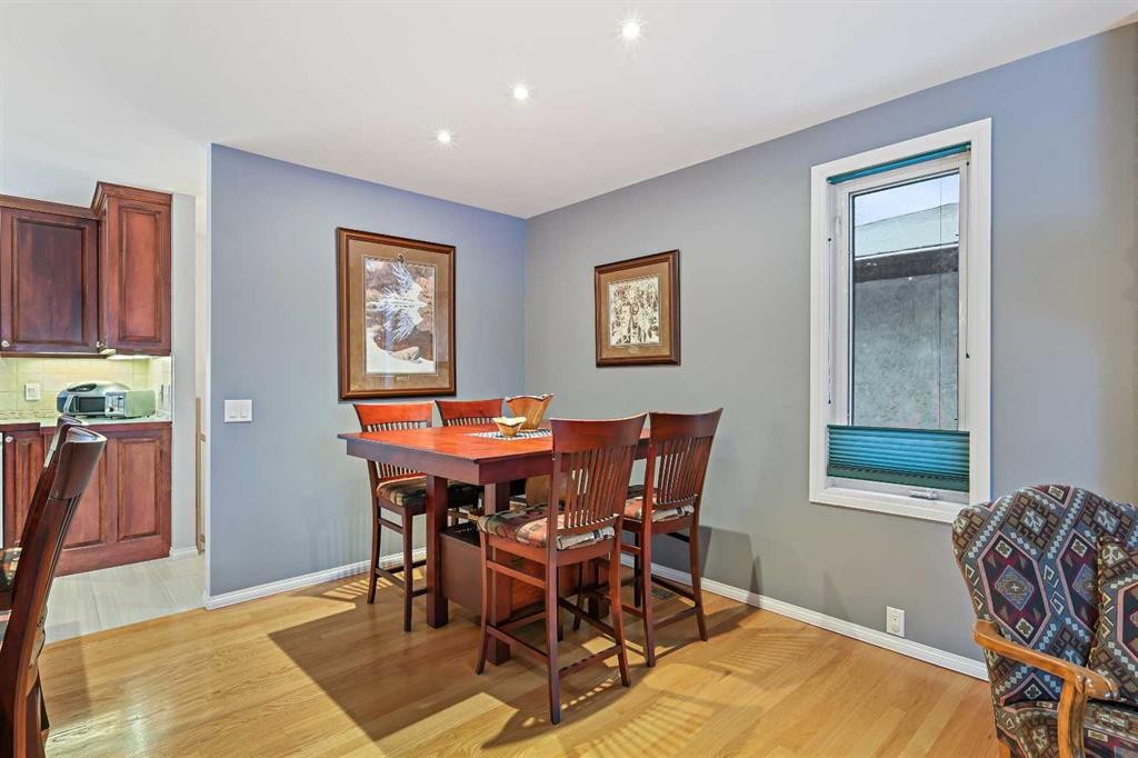 13119 6 Street Sw, Calgary, AB - Indoor Photo Showing Dining Room