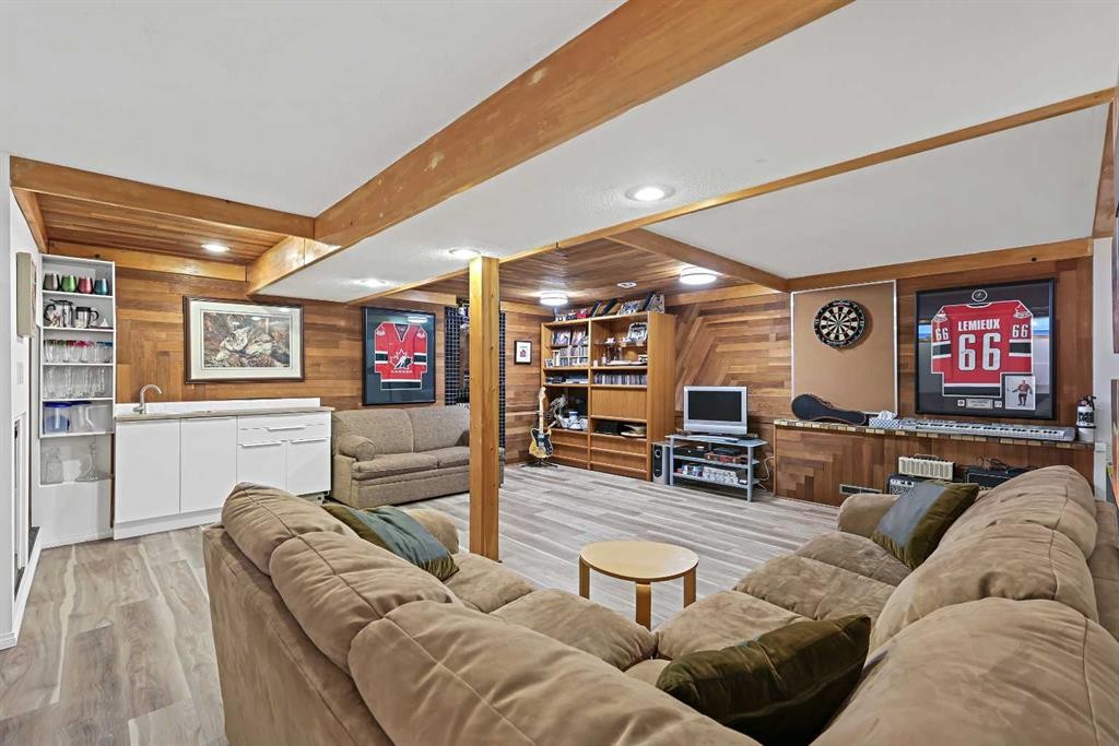 13119 6 Street Sw, Calgary, AB - Indoor