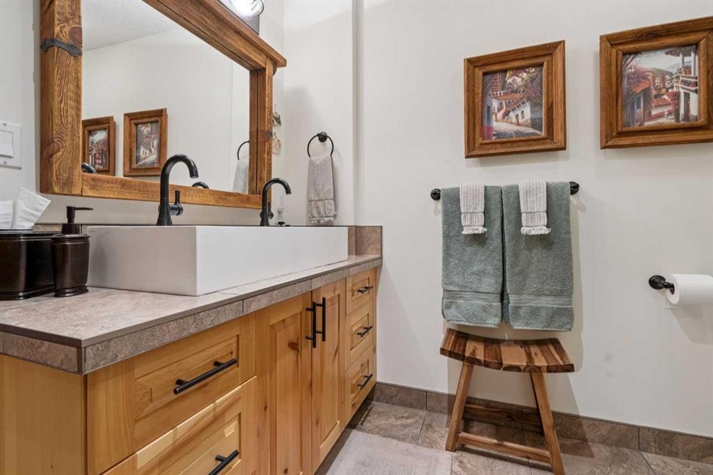 5031 Viceroy Drive Nw, Calgary, AB - Indoor