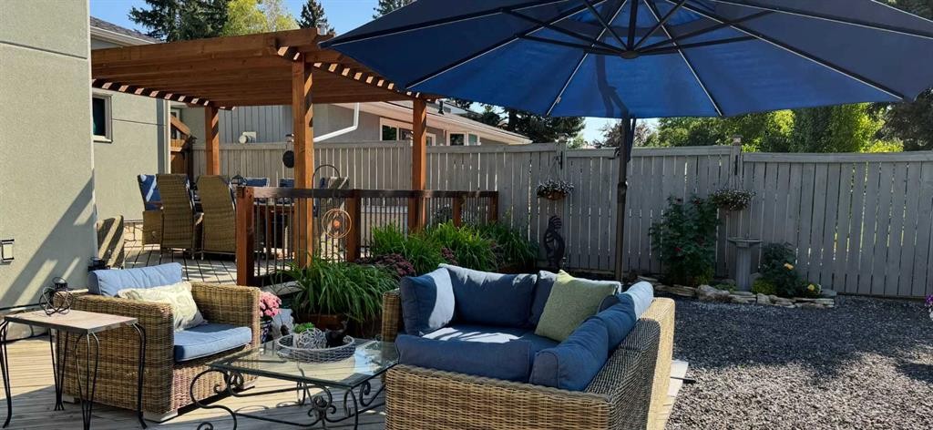 5031 Viceroy Drive Nw, Calgary, AB - Outdoor With Deck Patio Veranda