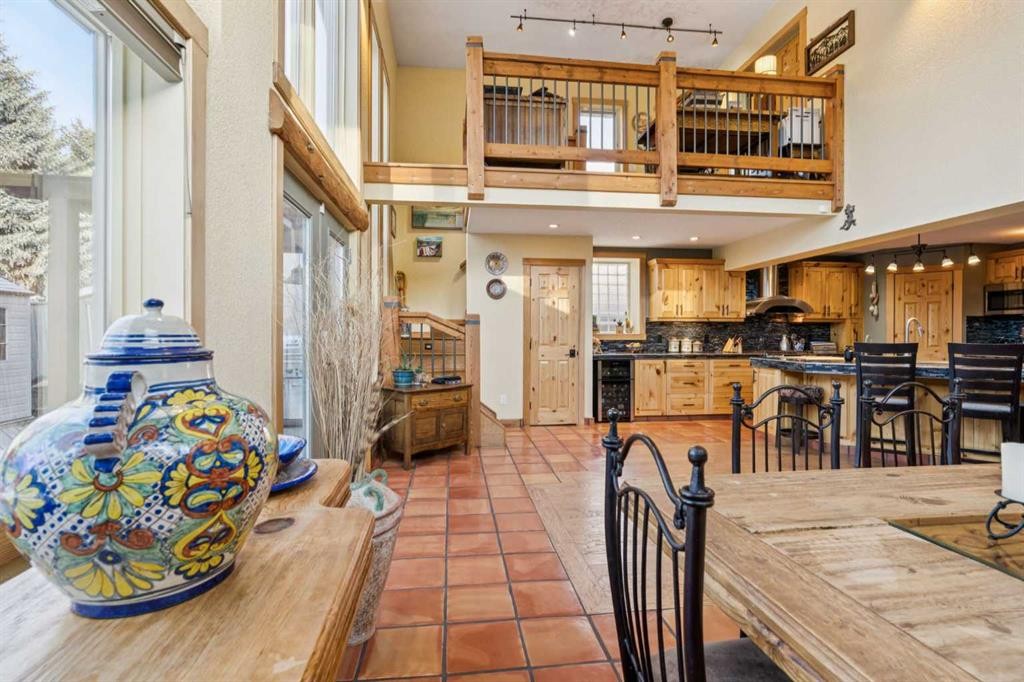 5031 Viceroy Drive Nw, Calgary, AB - Indoor