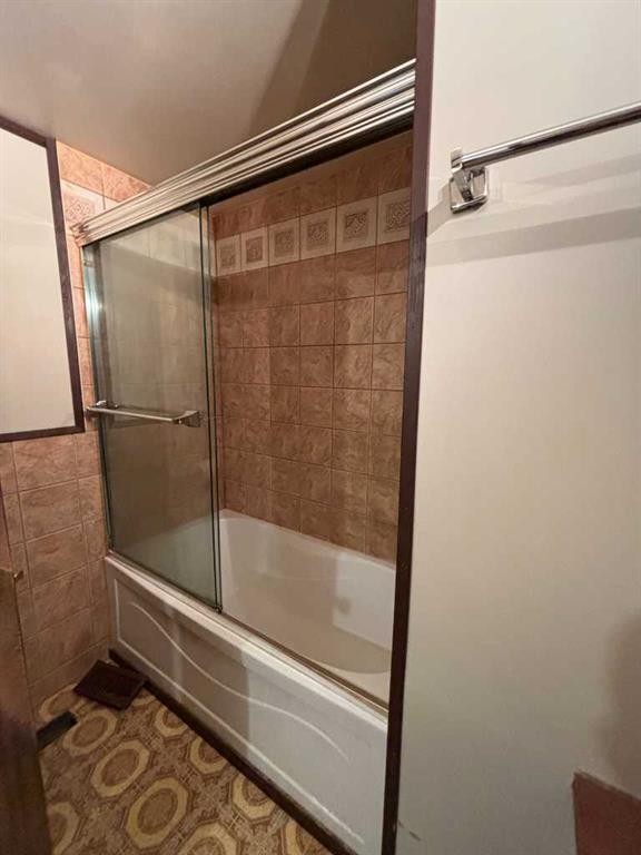 146-3223 83 Street Nw, Calgary, AB