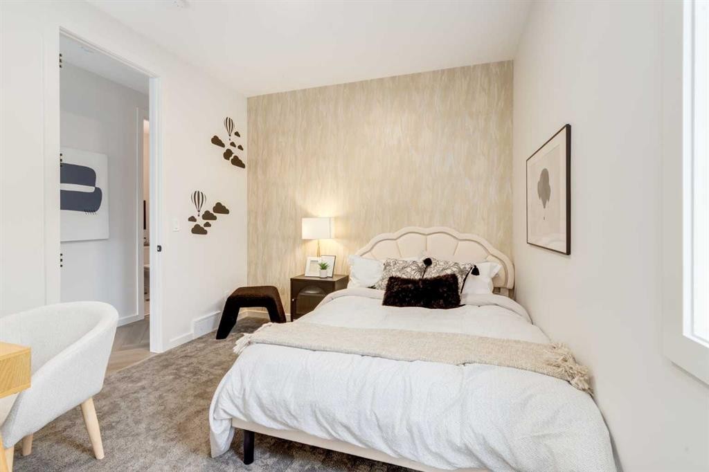 560 Walgrove Boulevard Se, Calgary, AB - Indoor Photo Showing Bedroom
