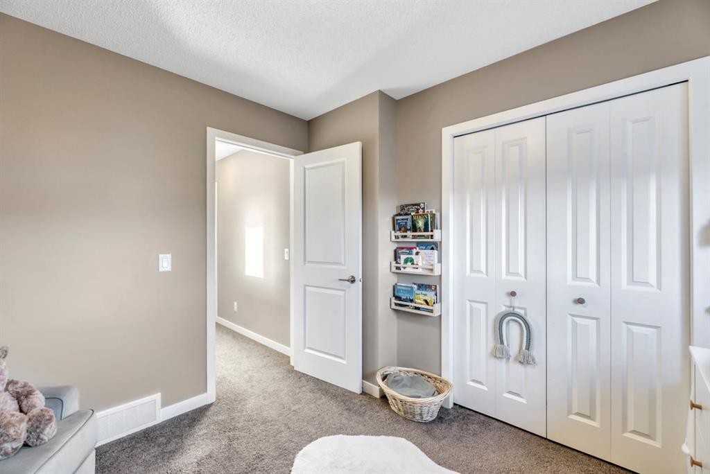 16 Legacy Reach Manor Se, Calgary, AB - Indoor
