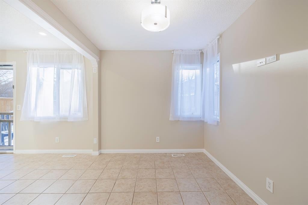 44 Macewan Ridge Close Nw, Calgary, AB - Indoor Photo Showing Other Room