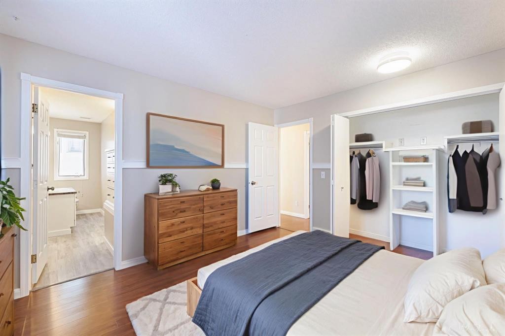 44 Macewan Ridge Close Nw, Calgary, AB - Indoor Photo Showing Bedroom