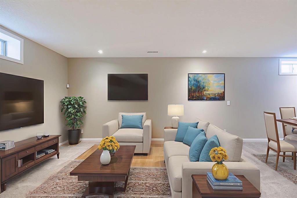 44 Macewan Ridge Close Nw, Calgary, AB - Indoor Photo Showing Living Room