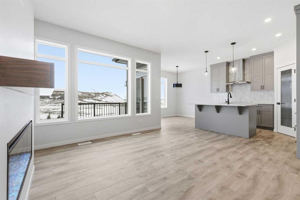 170 Herron Way Ne, Calgary, AB - Indoor Photo Showing Kitchen With Upgraded Kitchen