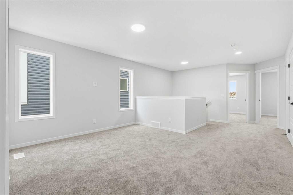 170 Herron Way Ne, Calgary, AB - Indoor Photo Showing Other Room