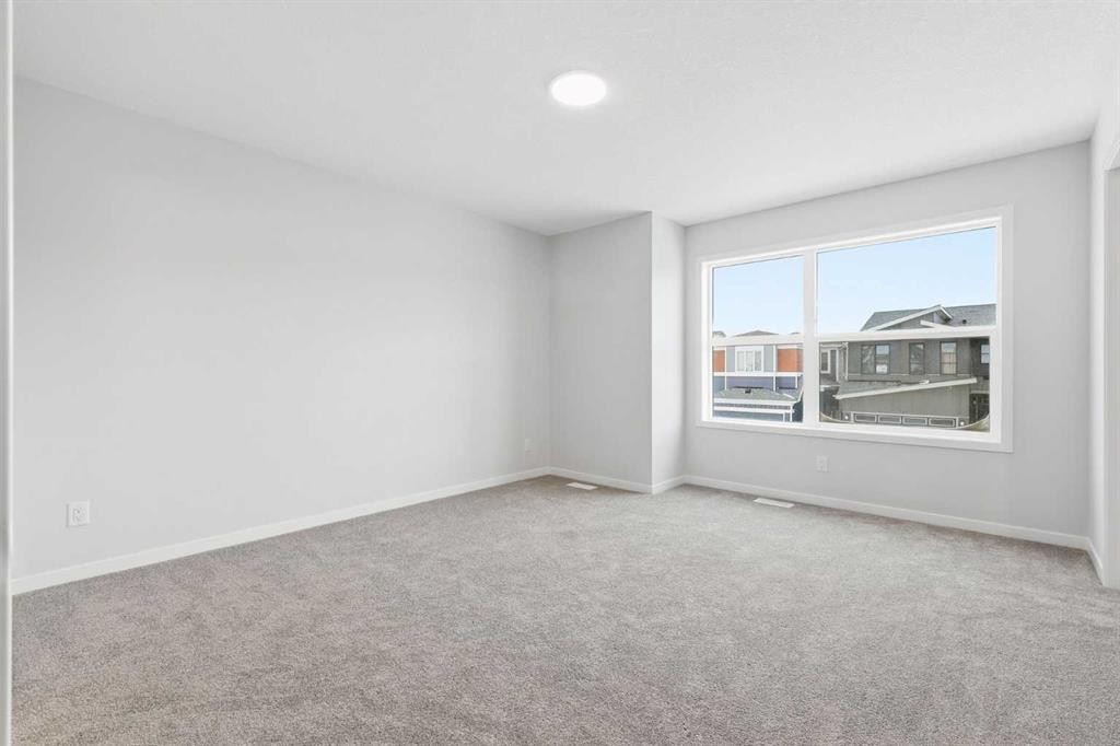 170 Herron Way Ne, Calgary, AB - Indoor Photo Showing Other Room