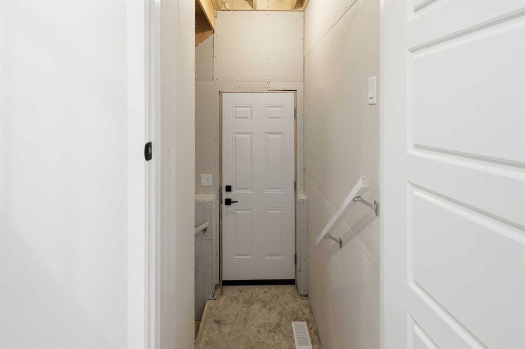 170 Herron Way Ne, Calgary, AB - Indoor Photo Showing Other Room