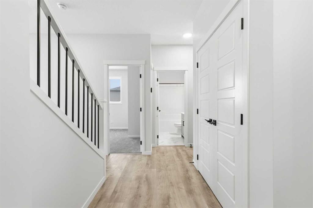 170 Herron Way Ne, Calgary, AB - Indoor Photo Showing Other Room