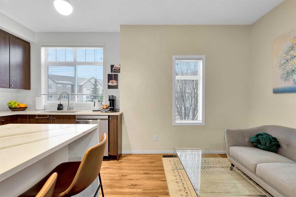 300 Copperstone Cove Se, Calgary, AB - Indoor