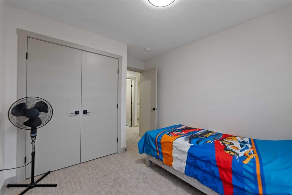 414 Corner Meadows Square Ne, Calgary, AB - Indoor Photo Showing Bedroom