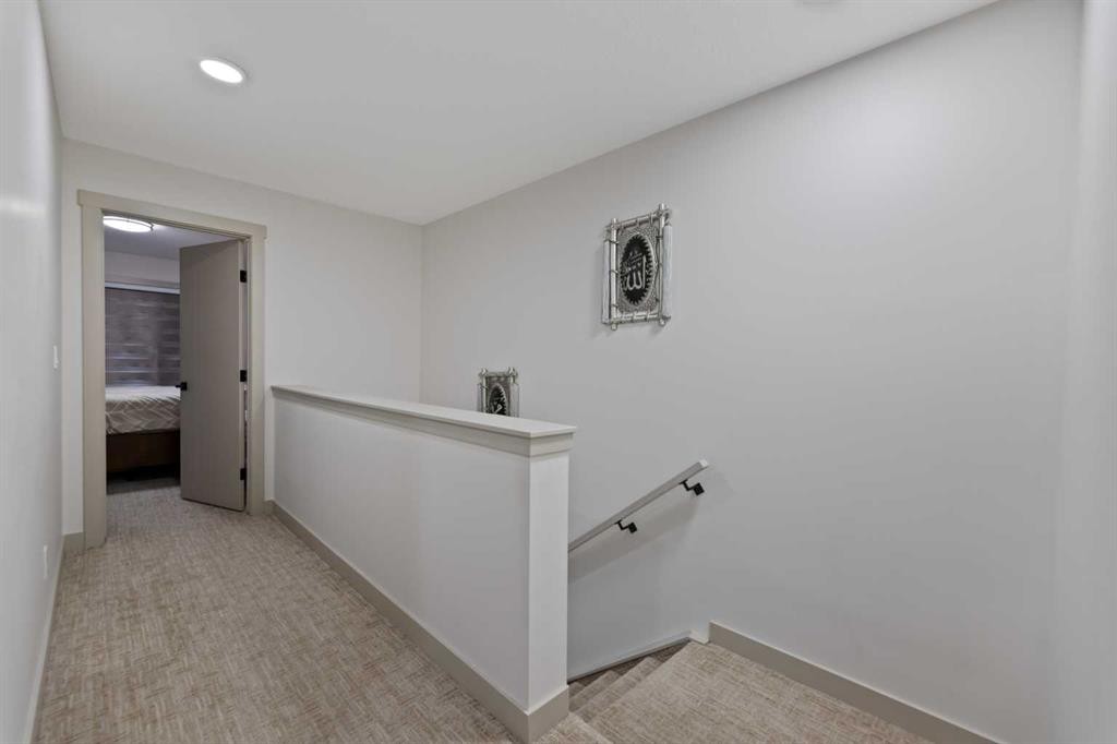 414 Corner Meadows Square Ne, Calgary, AB - Indoor Photo Showing Other Room