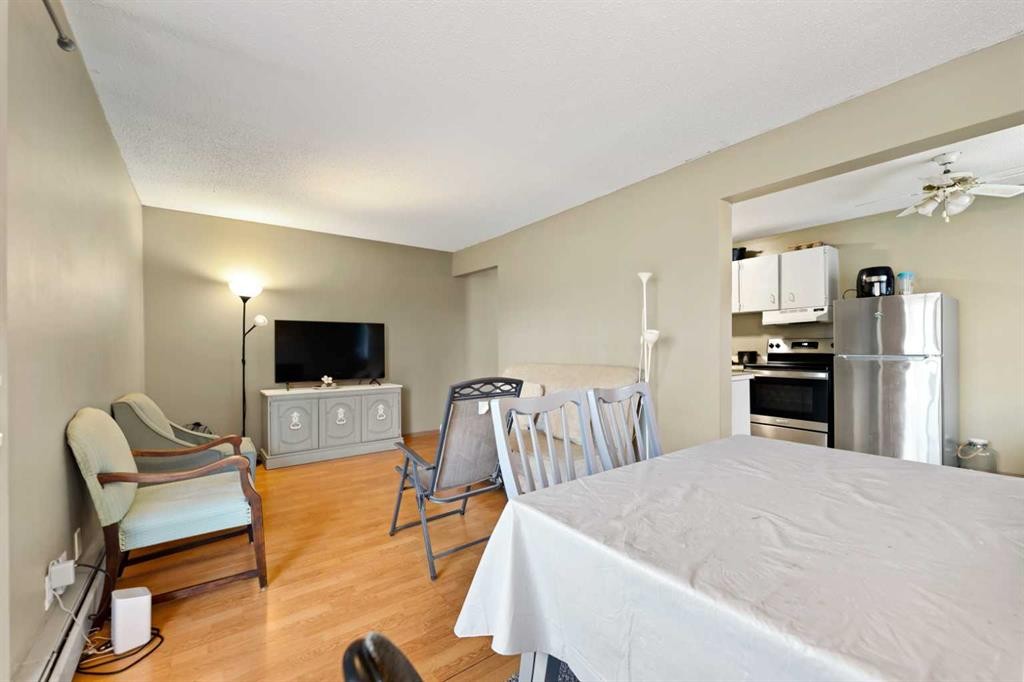 204-4328 4 Street Nw, Calgary, AB - Indoor