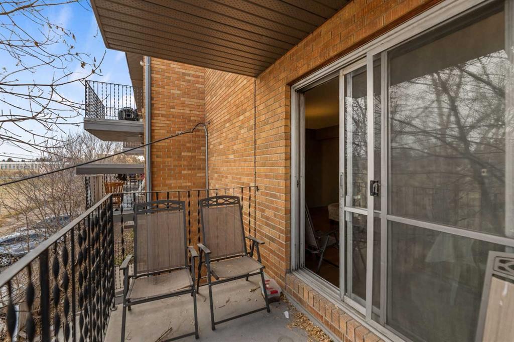 204-4328 4 Street Nw, Calgary, AB - Outdoor With Exterior