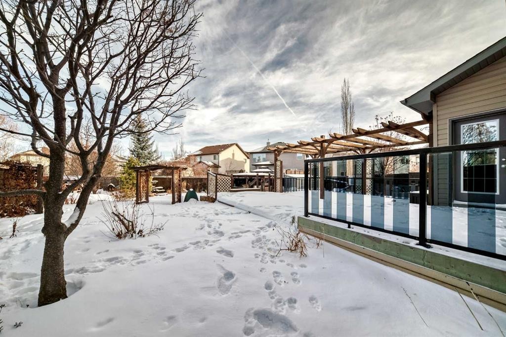 198 Brightonstone Bay Se, Calgary, AB - Outdoor