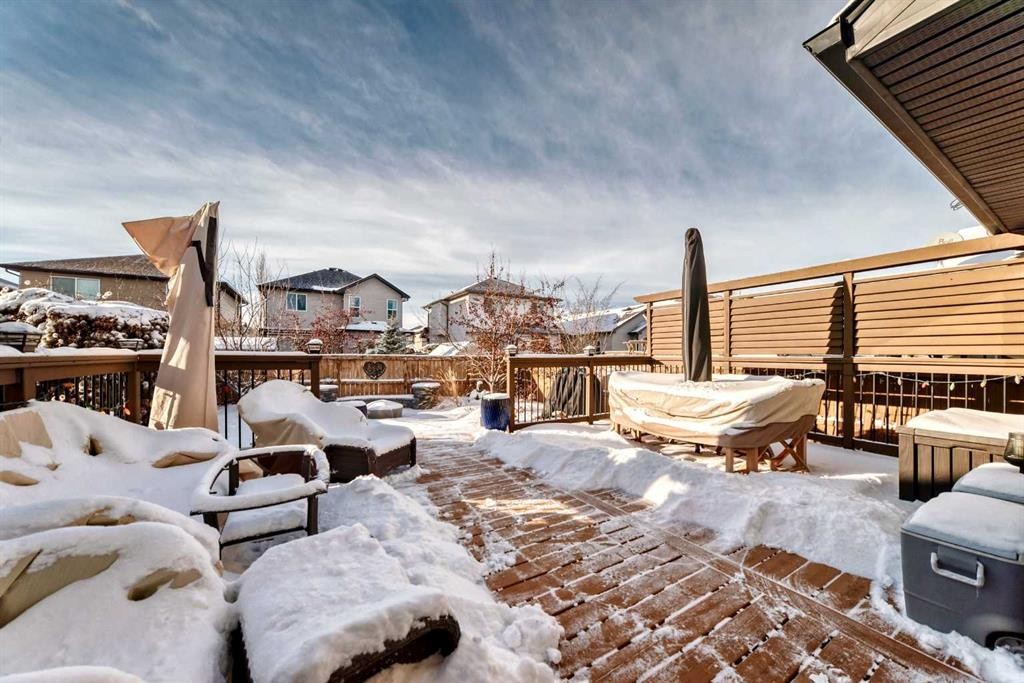 562 New Brighton Drive Se, Calgary, AB - Outdoor With Deck Patio Veranda