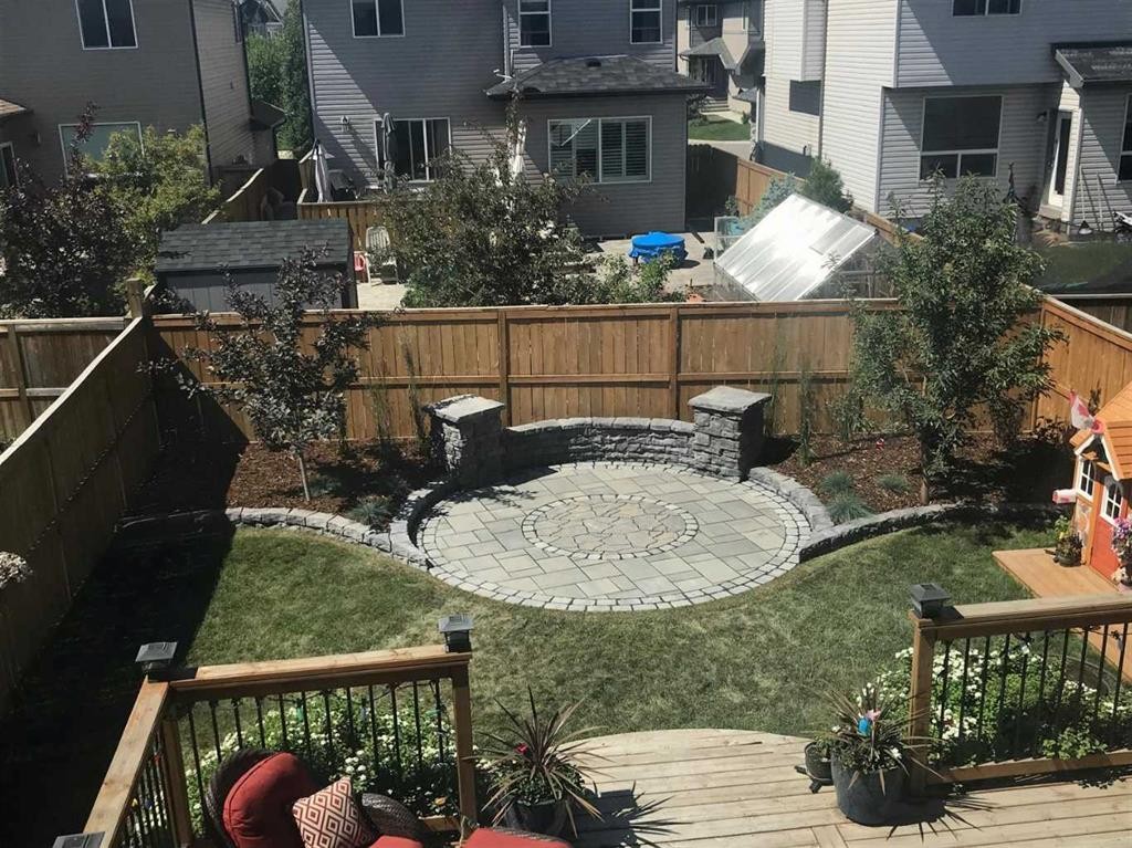 562 New Brighton Drive Se, Calgary, AB - Outdoor With Deck Patio Veranda