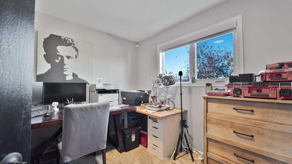 148 Covepark Close Ne, Calgary, AB - Indoor Photo Showing Office