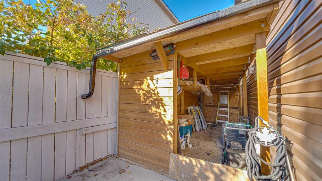 148 Covepark Close Ne, Calgary, AB - Outdoor With Exterior