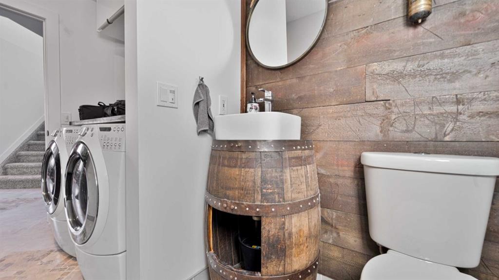 148 Covepark Close Ne, Calgary, AB - Indoor Photo Showing Laundry Room