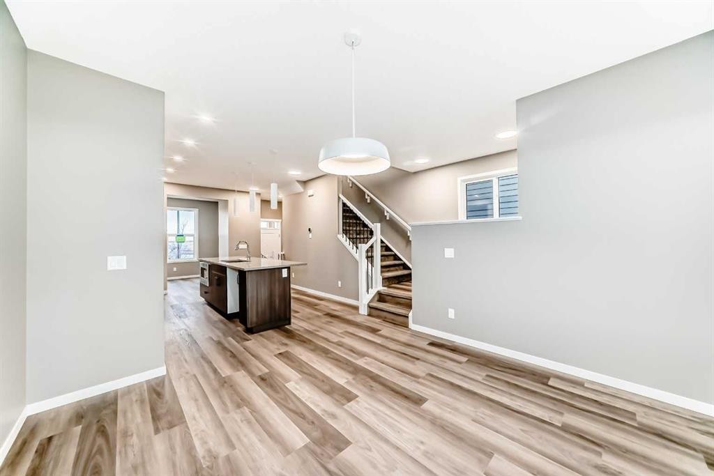 131 Sawgrass Gate Nw, Airdrie, AB - Indoor Photo Showing Other Room
