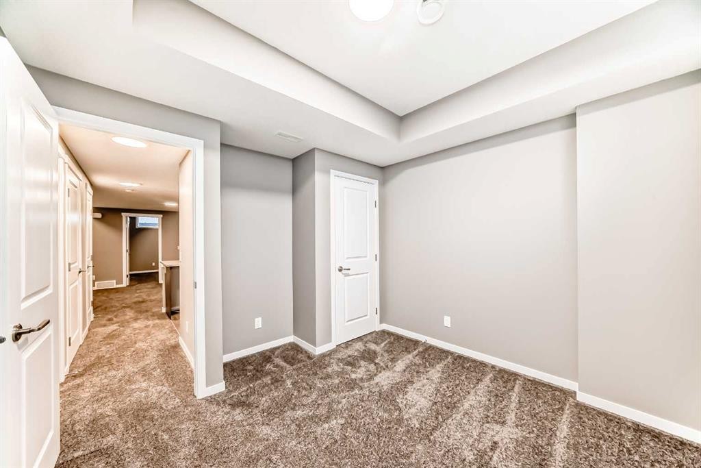 131 Sawgrass Gate Nw, Airdrie, AB - Indoor Photo Showing Other Room