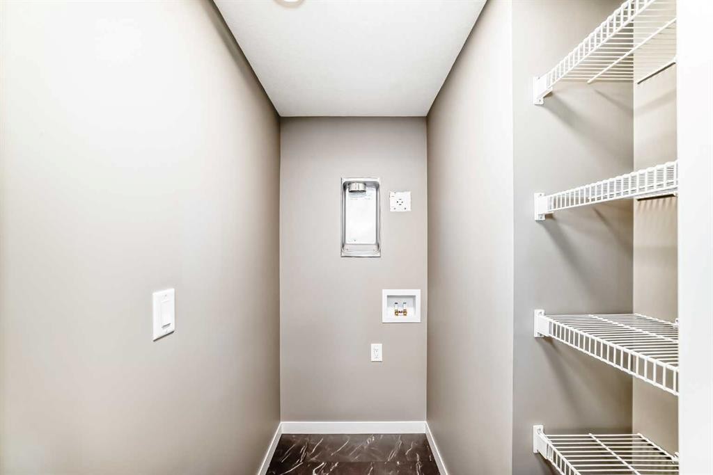 131 Sawgrass Gate Nw, Airdrie, AB - Indoor Photo Showing Other Room