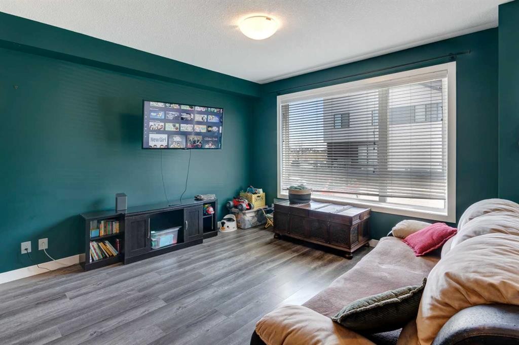 105 Redstone Crescent Ne, Calgary, AB - Indoor