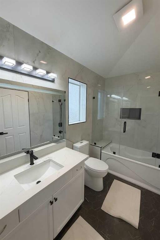 447 Tuscany Ridge Heights Nw, Calgary, AB - Indoor Photo Showing Bathroom