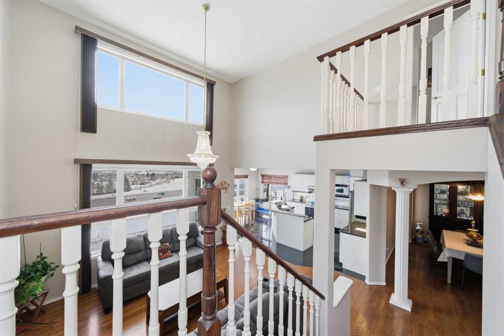 62 Hampstead Gardens Nw, Calgary, AB - Indoor Photo Showing Other Room