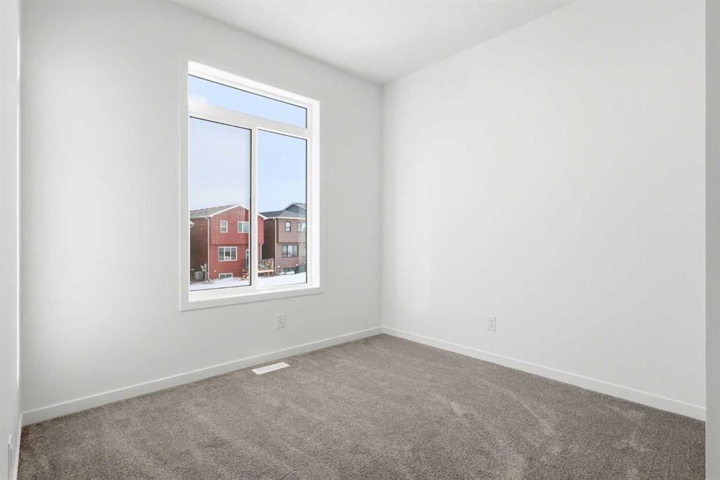 355 Herron Landing Ne, Calgary, AB - Indoor Photo Showing Other Room
