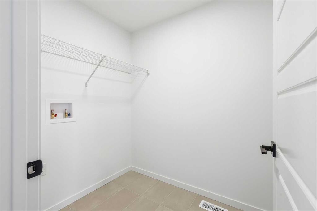 355 Herron Landing Ne, Calgary, AB - Indoor With Storage