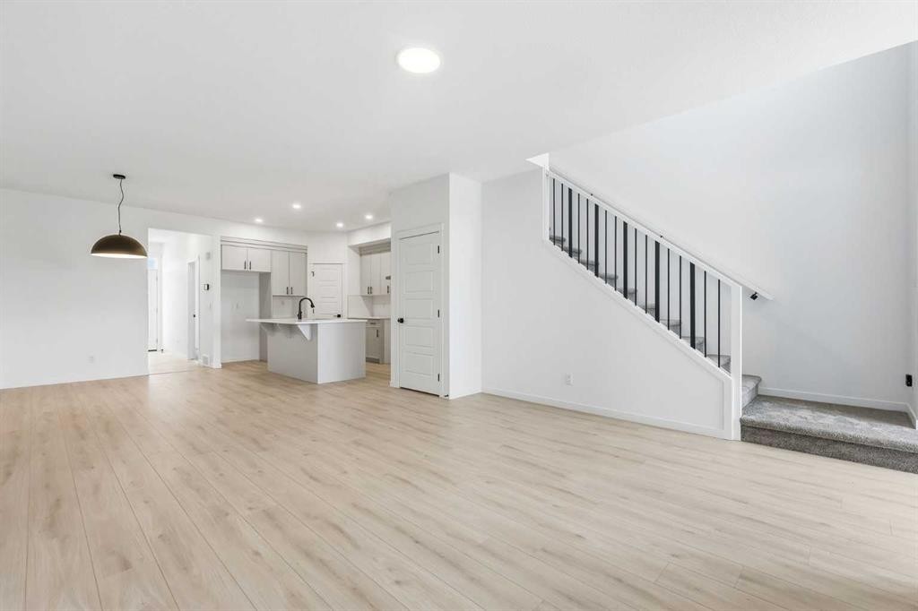 355 Herron Landing Ne, Calgary, AB - Indoor
