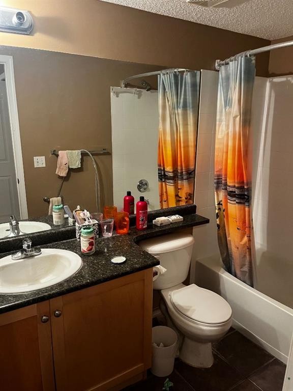 2112-2518 Fish Creek Boulevard Sw, Calgary, AB - Indoor Photo Showing Bathroom