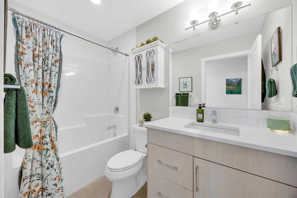 210-38 Quarry Gate Se, Calgary, AB