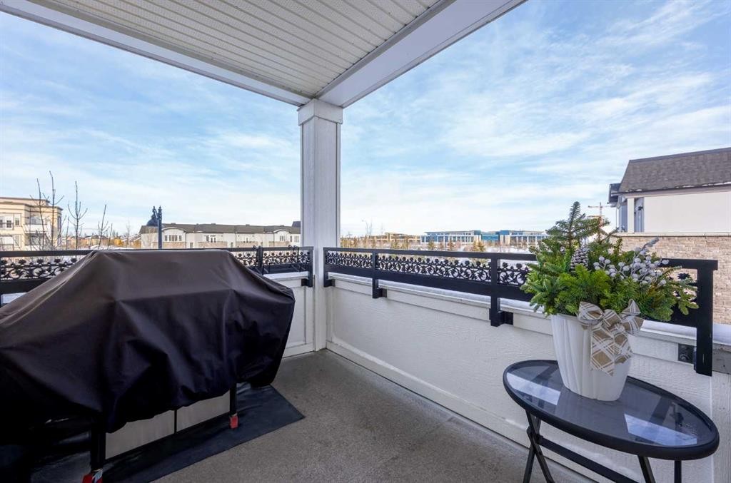 210-38 Quarry Gate Se, Calgary, AB
