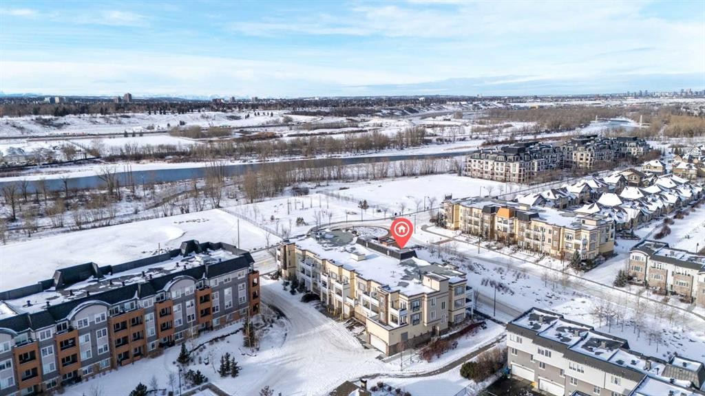 210-38 Quarry Gate Se, Calgary, AB