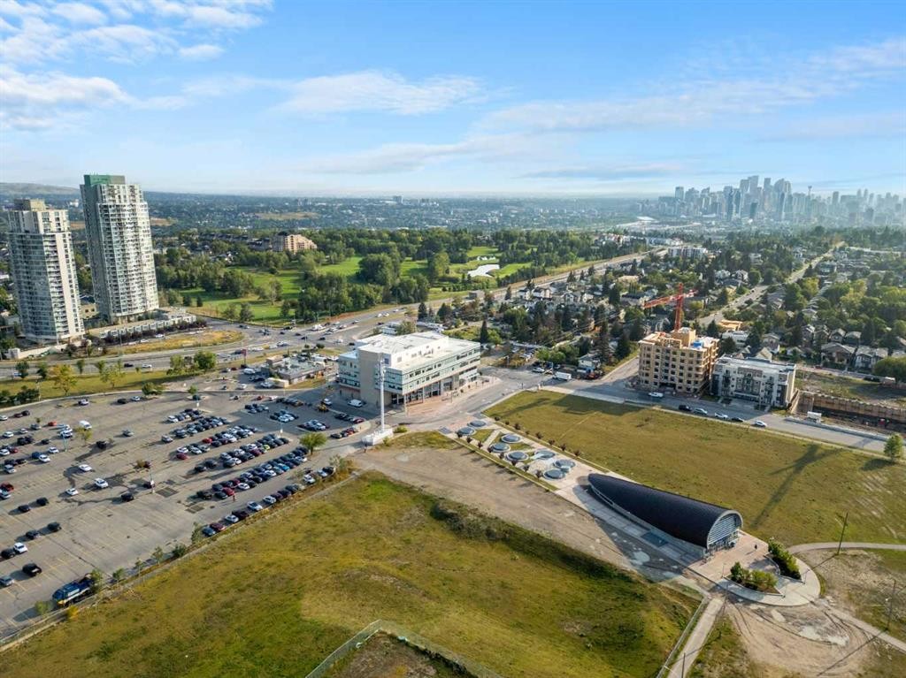 2220 38 Street Sw, Calgary, AB - Outdoor With View