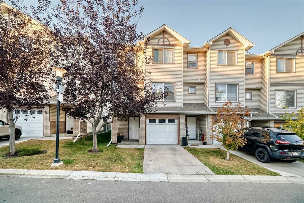 14 Dover Mews Se, Calgary, AB - Outdoor With Facade