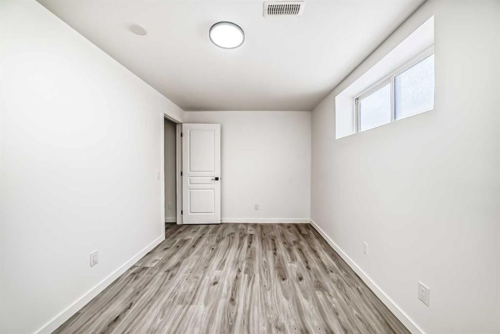 99 Saddlecrest Way Ne, Calgary, AB - Indoor Photo Showing Other Room