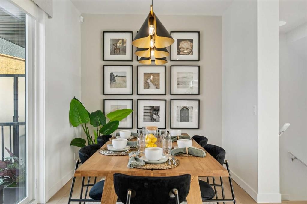 171 Dieppe Drive Sw, Calgary, AB - Indoor Photo Showing Dining Room