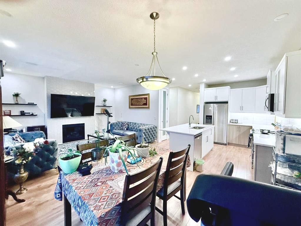 148 Carrington Circle Nw, Calgary, AB - Indoor